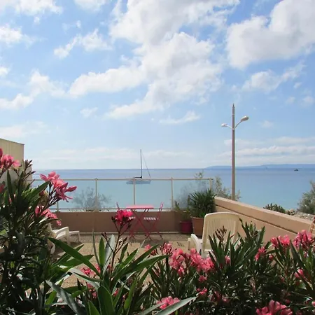 T3 Spacieux Face Mer, Climatisé, Pour 4-6 Pers Avec Parking - Fr-1-803-3 Le Lavandou